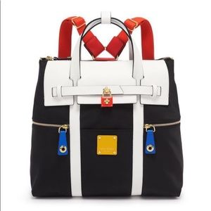 ISO this Henri Bendel Jetsetter!!